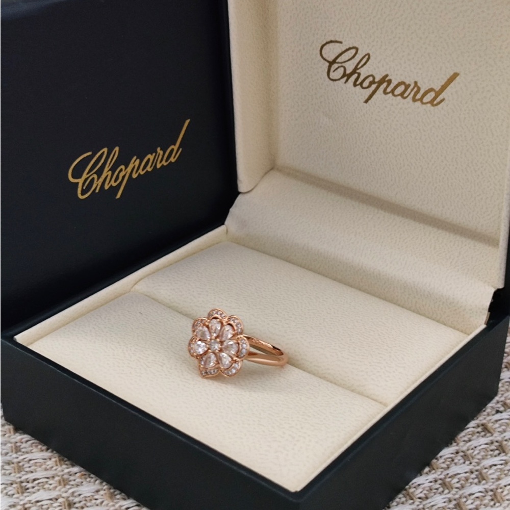 Chopard Rose Gold Floral Diamond Cluster Ring